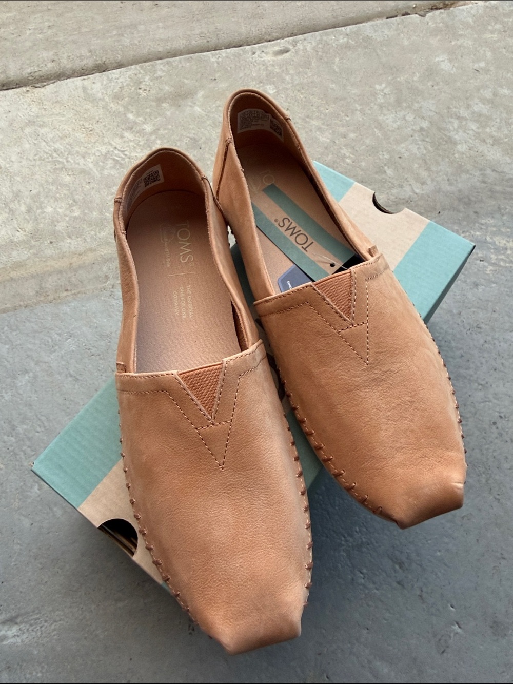 TOMS Women's Classic Slip-On Shoes - Tan